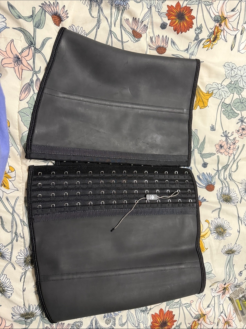 Classic Black Waist Trainer Belt - Unbranded